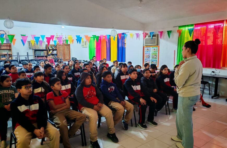 Fortalece el gobierno municipal la educación ambiental con pláticas sobre huertos escolares