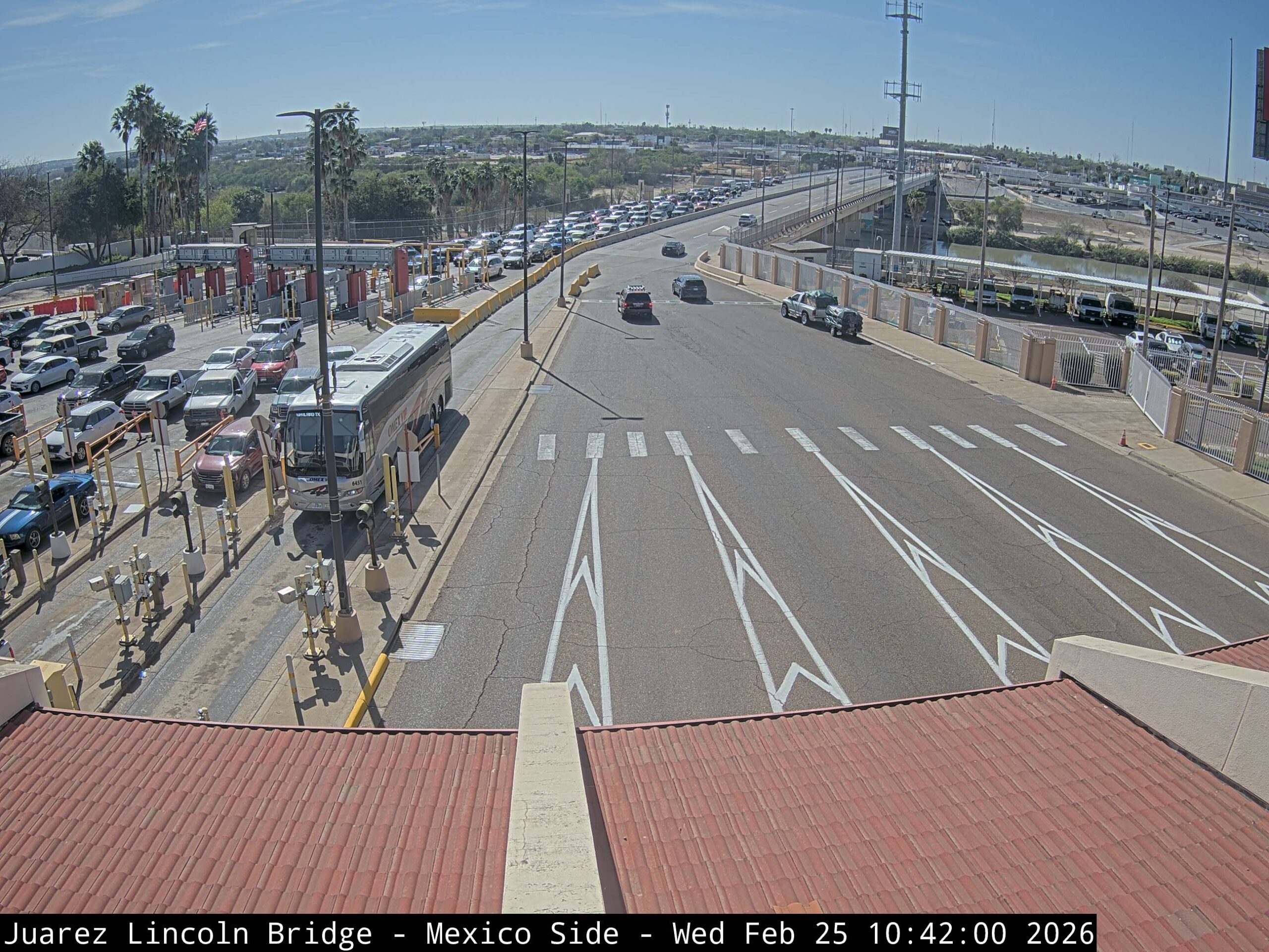 Fila actual Puente II Nuevo Laredo