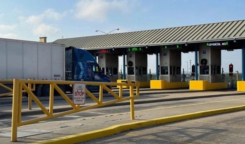 Falla en sistema de Aduanas paraliza 4 horas operaciones en aduana de Nuevo Laredo