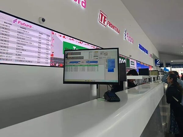 Suspenden vuelos y corridas de autobuses en carreteras de Tamaulipas