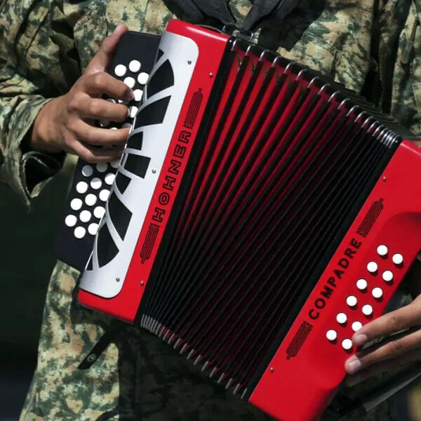 Aprueban sanciones más severas en Tamaulipas a quien promueva o glorifique el delito en redes sociales y plataformas digitales