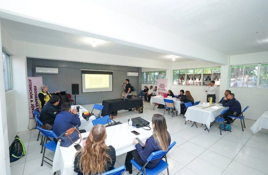 Fortalece DIF Nuevo Laredo capacitación docente para la atención integral de jóvenes