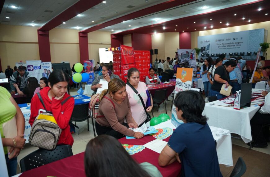 Acercan oportunidades de empleo a mujeres en Nuevo Laredo con más de 1,300 vacantes ofertadas