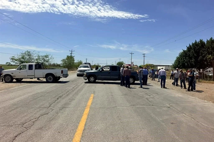 Agricultores en Tamaulipas bloquean carreteras por segundo día consecutivo