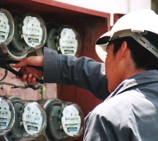 Alertan de fraudes en nombre de CFE en Tamaulipas; llaman a extremar las precauciones en pagos y visitas